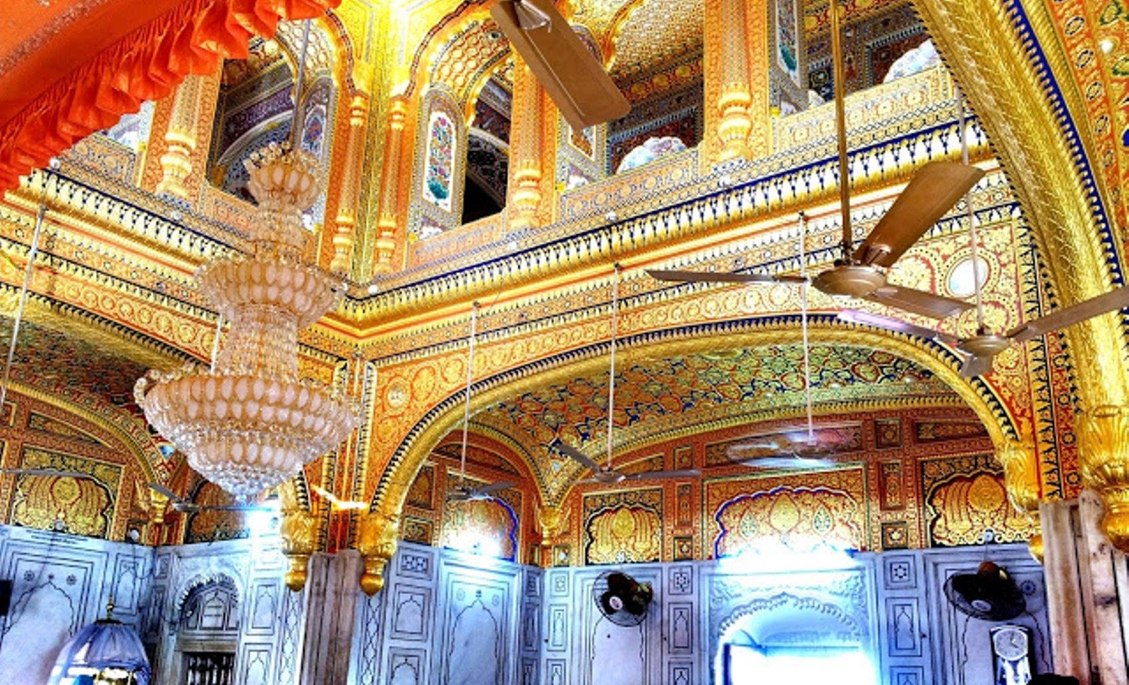 Gurudwara Sri Tarn Taran Sahib - inside